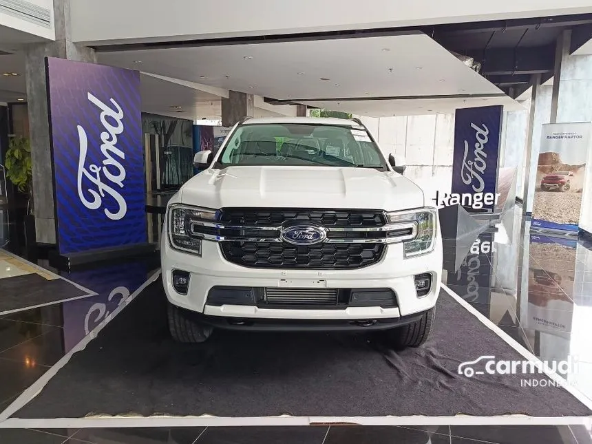 Jual Mobil Ford Everest 2024 XLT 2.0 di DKI Jakarta Automatic SUV Putih Rp 825.000.000