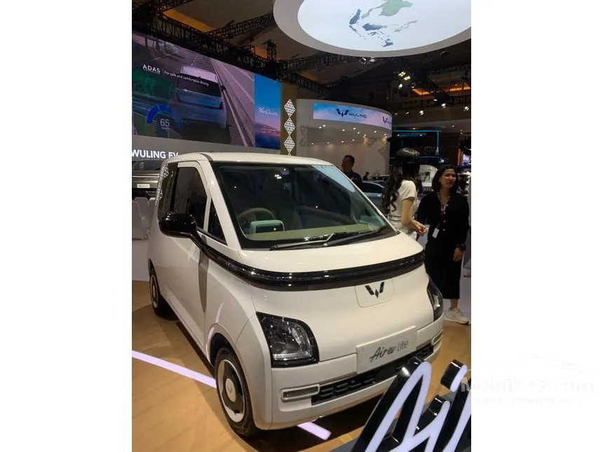 Jual Mobil Wuling Air EV 2025 Lite Standard Range di Banten Automatic Hatchback Lainnya Rp 184.000.000