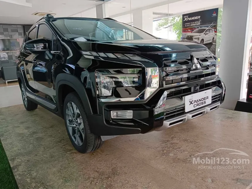 Jual Mobil Mitsubishi Xpander Cross 2024 Premium 1.5 di DKI Jakarta Automatic MPV Hitam Rp 318.000.000