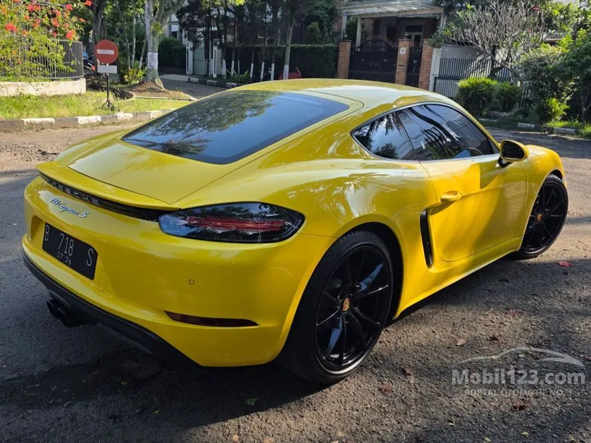 2017 Porsche 718 Cayman S Coupe