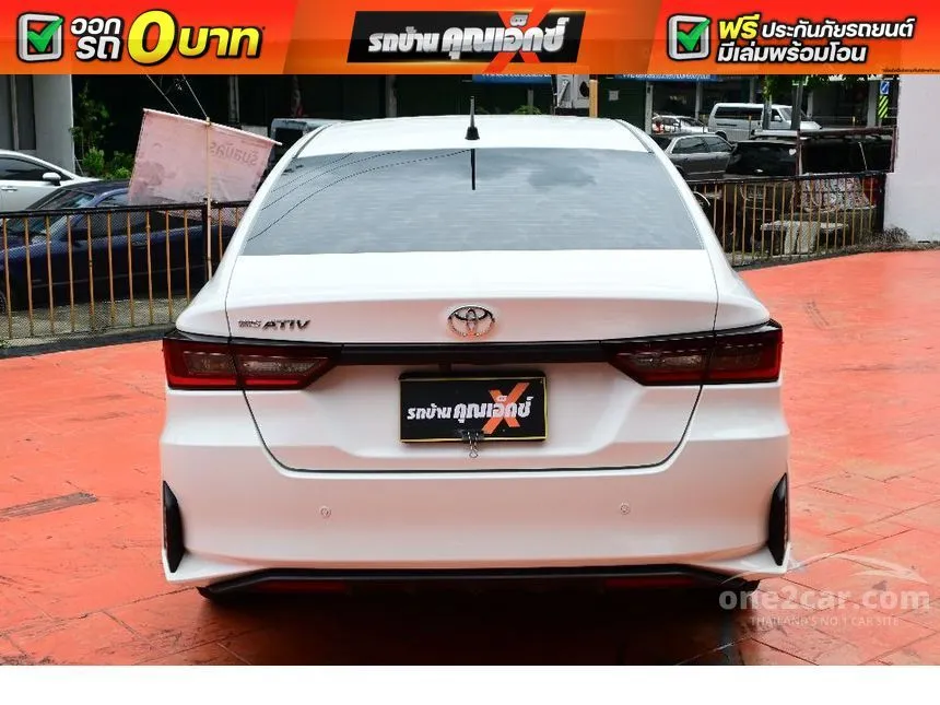 2025 Toyota Yaris Ativ Sport Sedan