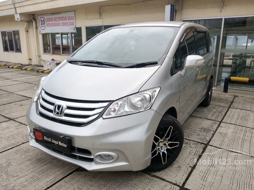 Honda freed габариты кузова