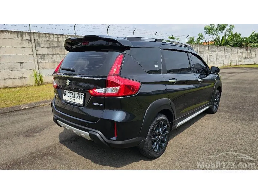 2023 Suzuki XL7 Beta Hybrid SUV