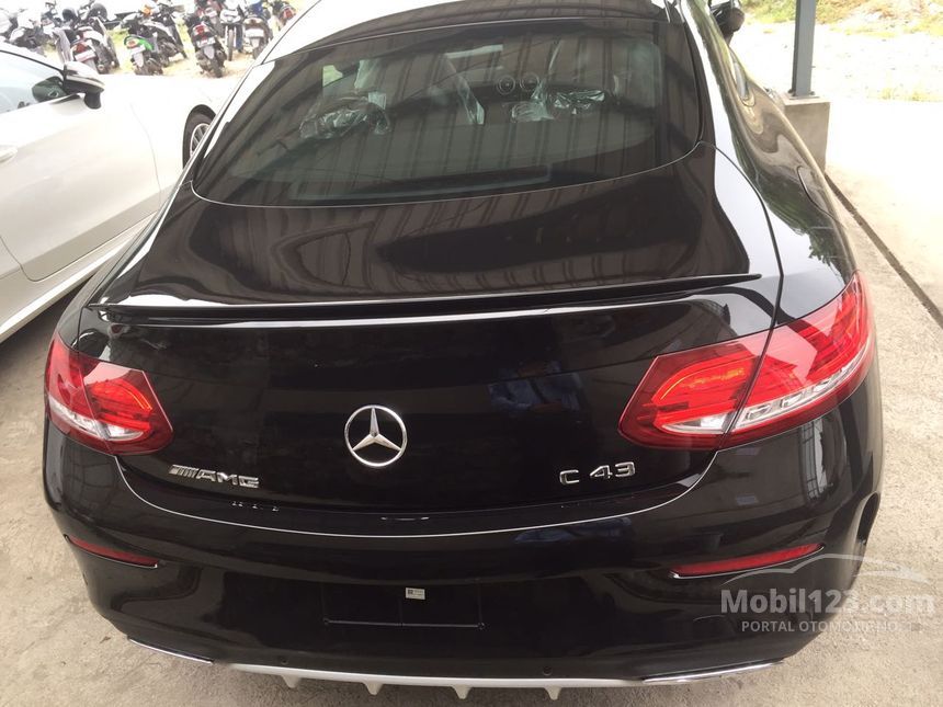 Jual Mobil Mercedes-Benz C43 AMG 2018 AMG 4Matic 3.0 di 