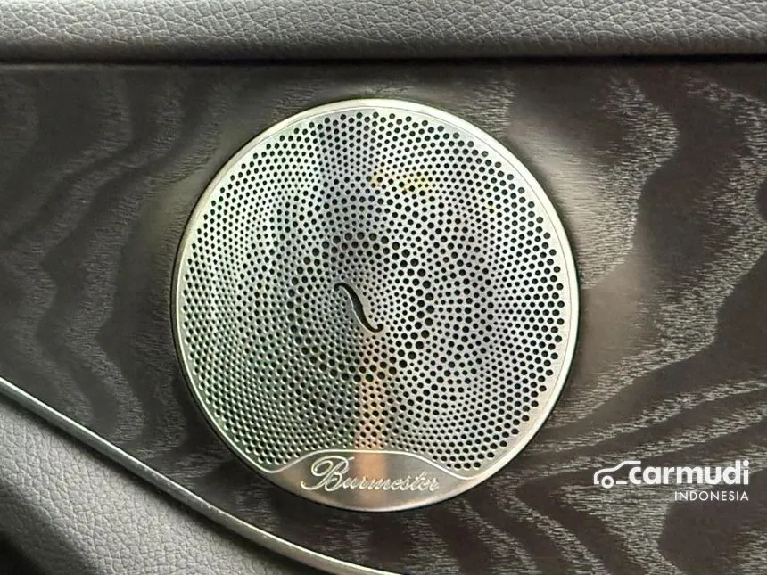 2019 Mercedes-Benz C300 AMG Line Sedan