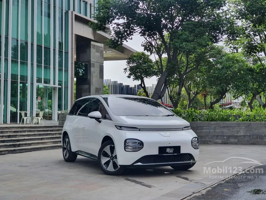 Jual Mobil Wuling Cloud EV 2024 EV di DKI Jakarta Automatic Hatchback Putih Rp 335.000.000