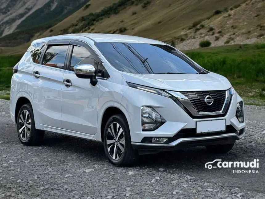 Jual Mobil Nissan Livina 2019 VL 1.5 di Jawa Timur Automatic MPV Putih Rp 195.000.000