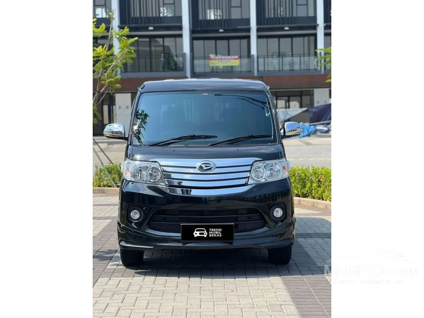 2025 Daihatsu Luxio X Van