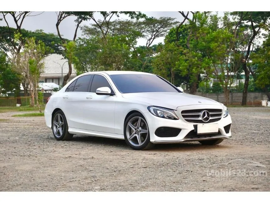 2017 Mercedes-Benz C200 AMG Line Sedan