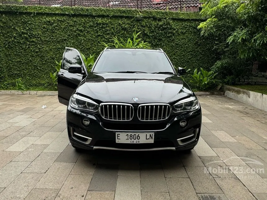 Jual Mobil BMW X5 2018 xDrive35i xLine 3.0 di Jawa Barat Automatic SUV Hitam Rp 650.000.000