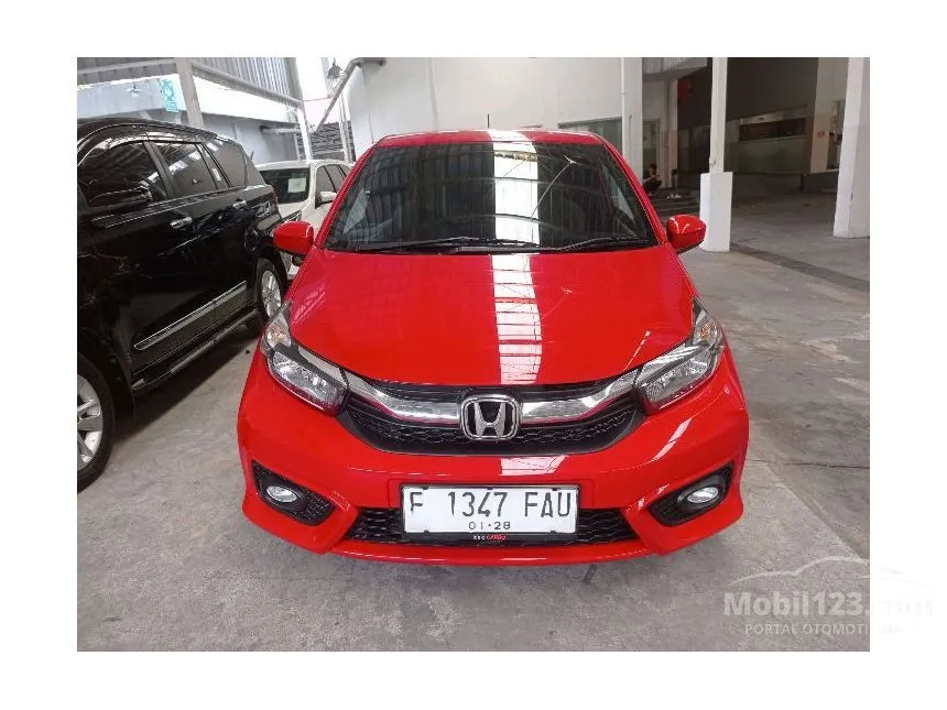 Jual Mobil Honda Brio 2022 Satya E 1.2 di Jawa Barat Automatic Hatchback Merah Rp 157.000.000
