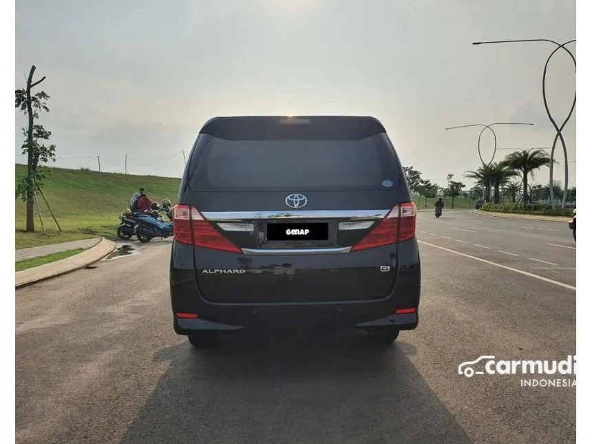 2012 Toyota Alphard X MPV