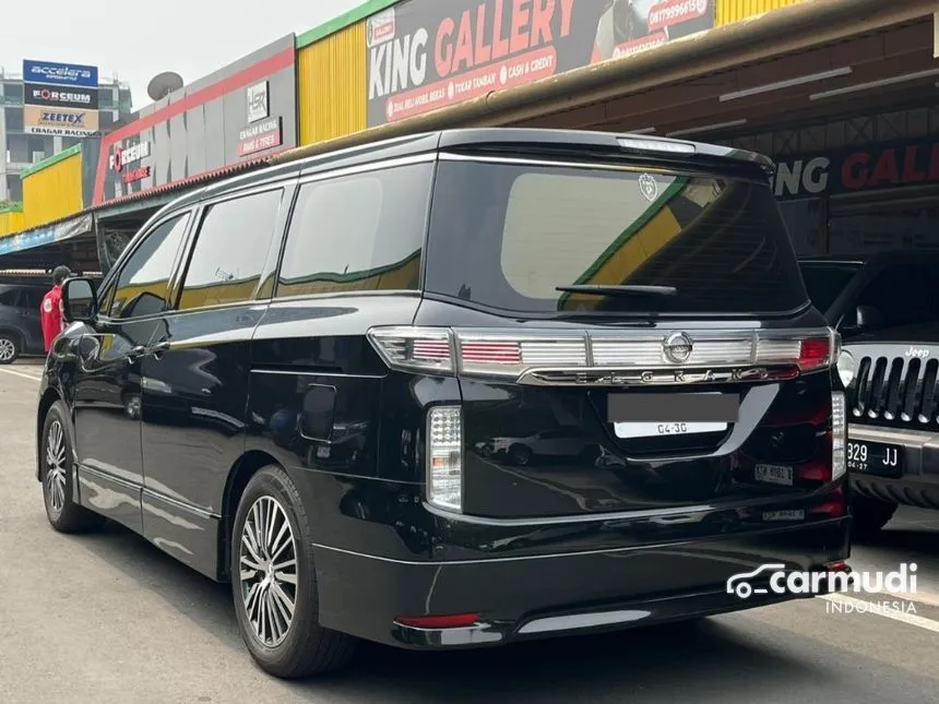2014 Nissan Elgrand Highway Star MPV