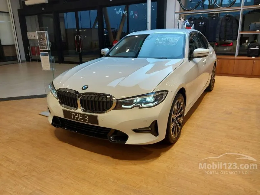 Jual Mobil BMW 320i 2022 Sport 2.0 di DKI Jakarta Automatic Sedan Putih ...