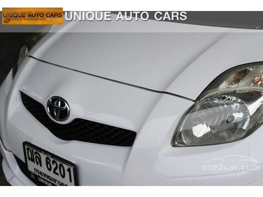 2009 Toyota YARIS E Hatchback