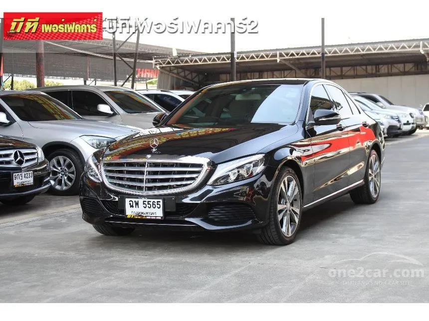 2015 Mercedes-Benz C180 Sedan
