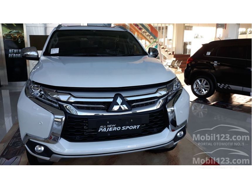 Jual Mobil  Mitsubishi Pajero  Sport 2021 Dakar 2 4 di Jawa 