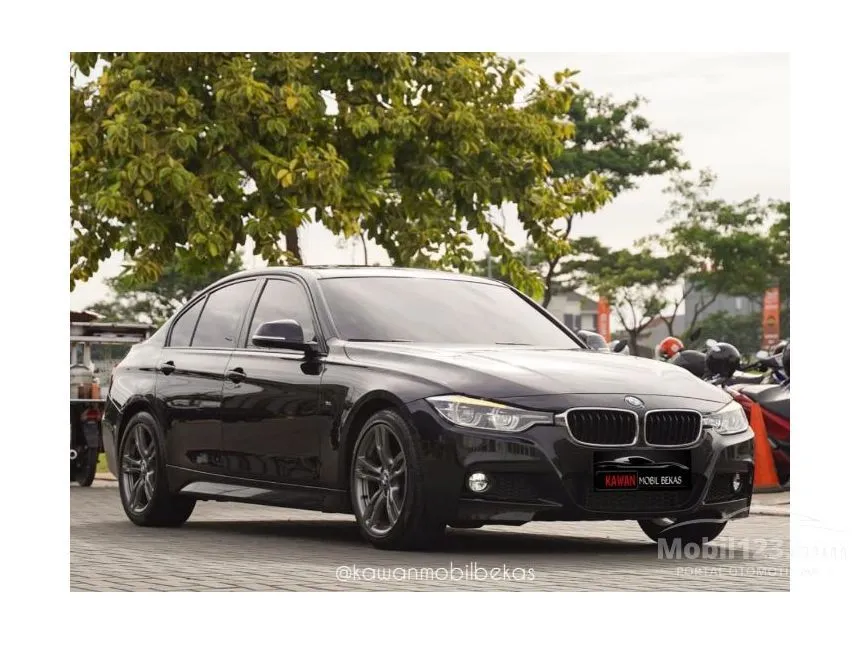 Jual Mobil BMW 330i 2017 M Sport 2.0 di DKI Jakarta Automatic Sedan Hitam Rp 415.000.000
