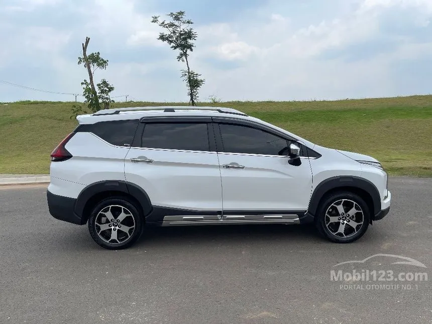 2021 Mitsubishi Xpander CROSS Premium Package Wagon