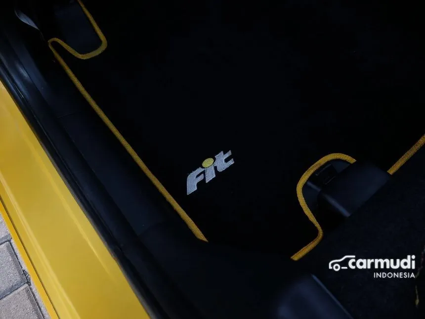 2005 Honda Jazz VTEC Hatchback