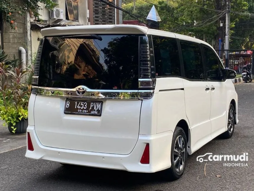 2019 Toyota Voxy Wagon