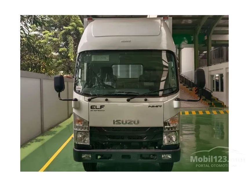 Jual Mobil Isuzu Elf 2023 NMR 71T HD 4.8 di DKI Jakarta Manual Trucks Putih Rp 425.000.000