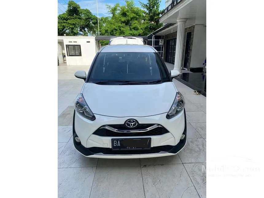 Jual Mobil Toyota Sienta 2021 V 1.5 di Sumatera Barat Automatic MPV Putih Rp 225.000.000