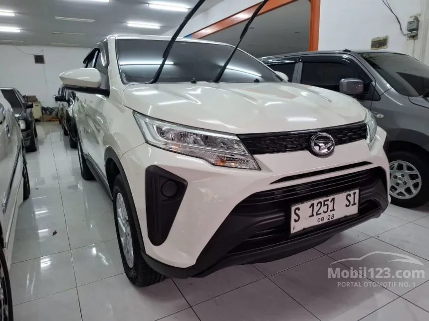 Jual Mobil Daihatsu Terios 2023 X 1.5 di Jawa Timur Automatic SUV Putih Rp 222.000.000