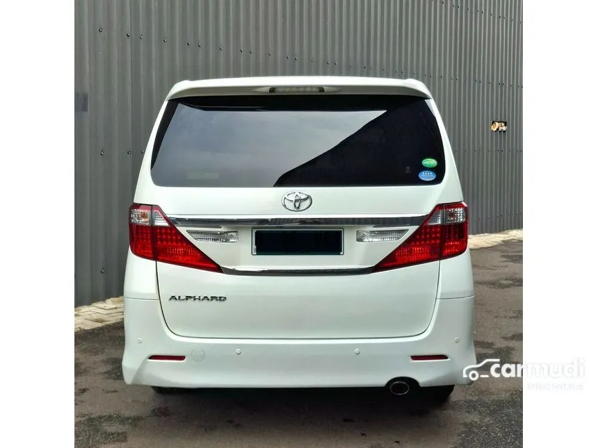 2013 Toyota Alphard SC MPV