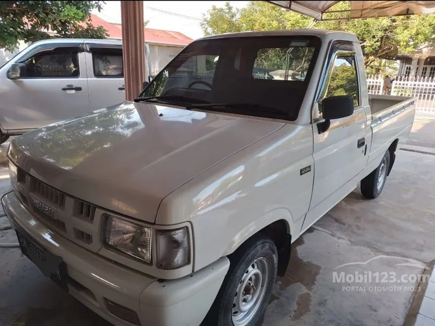 2015 Isuzu Pickup Standard Pick-up