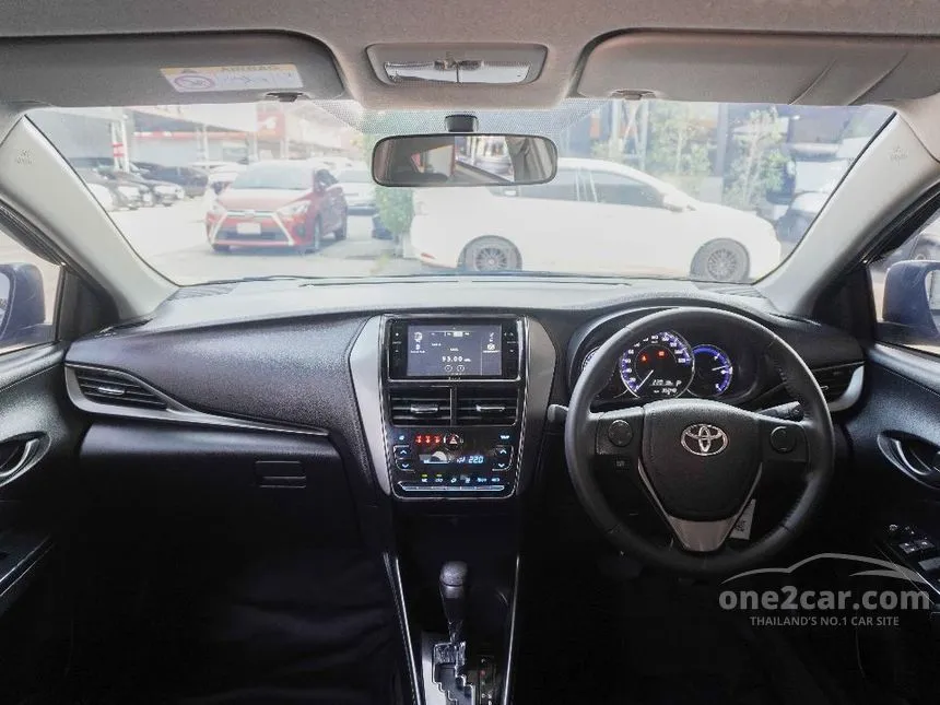 2022 Toyota Yaris Ativ Sport Sedan