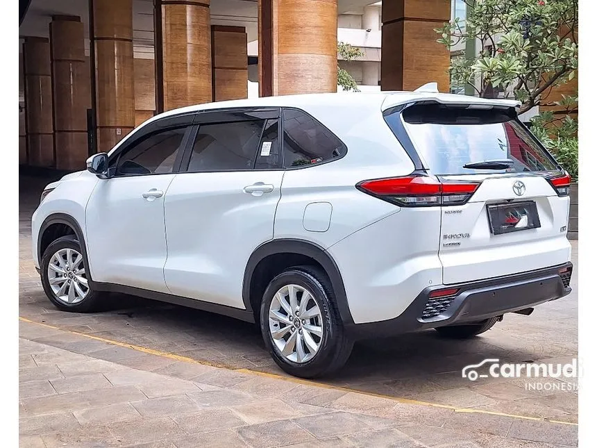2023 Toyota Kijang Innova Zenix V (Premium Color) MPV