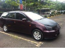 Dijual Cepat Honda Stream 2.0 Triptonic Tahun 2003 Bagus