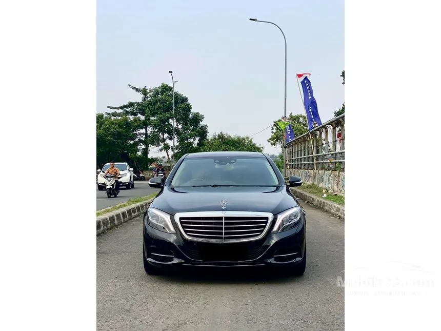 2016 Mercedes-Benz S400L Exclusive Sedan