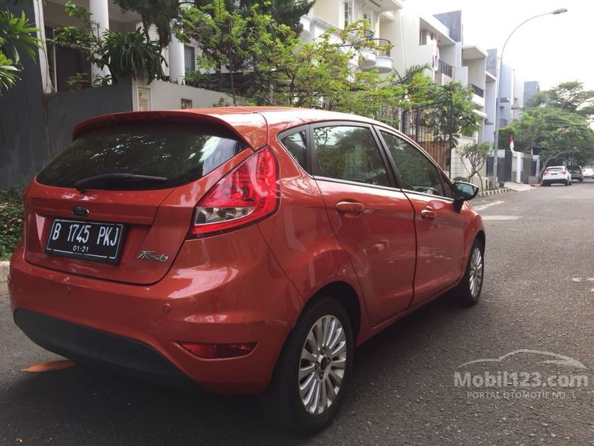 Jual Mobil  Ford  Fiesta  2010 Trend 1 4 di DKI Jakarta  