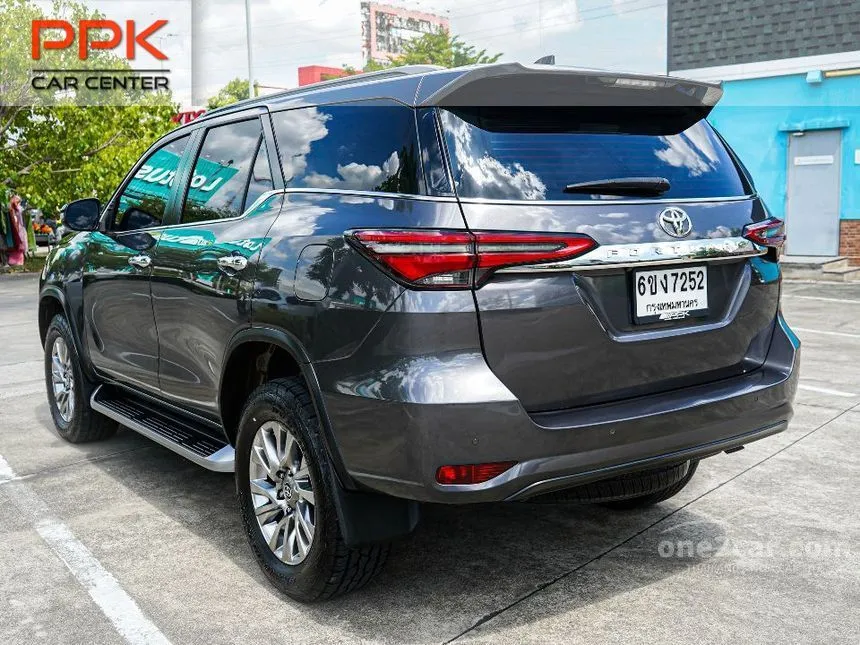 2020 Toyota FORTUNER V SUV