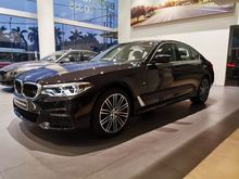 PROMO SPESIAL AKHIR TAHUN 2019 BMW 530i 2.0 Luxury Sedan