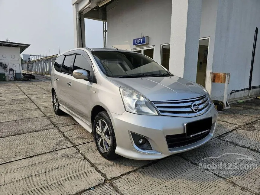 Jual Mobil Nissan Grand Livina 2011 Highway Star 1.5 di DKI Jakarta Automatic MPV Silver Rp 80.000.000