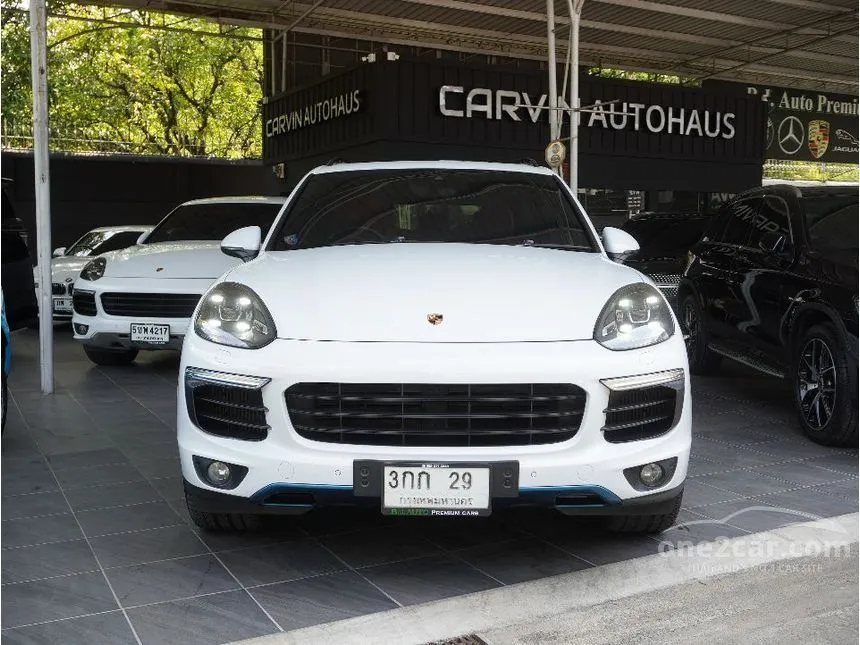 2016 Porsche CAYENNE SUV