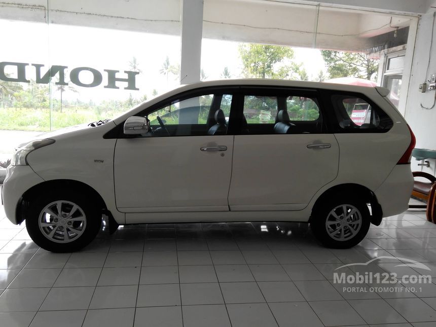 Jual Mobil  Toyota Avanza  2012 G  1 3 di Yogyakarta  Manual 