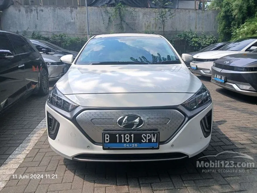 Jual Mobil Hyundai IONIQ 2021 Electric Signature di DKI Jakarta Automatic Fastback Putih Rp 315.000.000