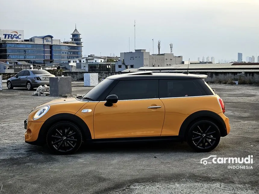 2015 MINI Cooper S Hatchback