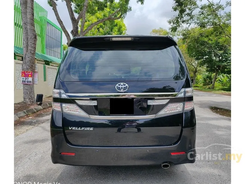 2013 Toyota Vellfire Z Golden Eyes MPV