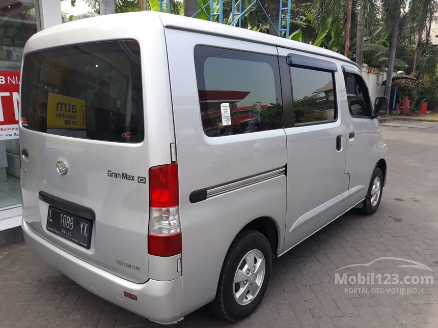 Jual Mobil Daihatsu Gran Max 2017 D 1.5 di Jawa Timur 