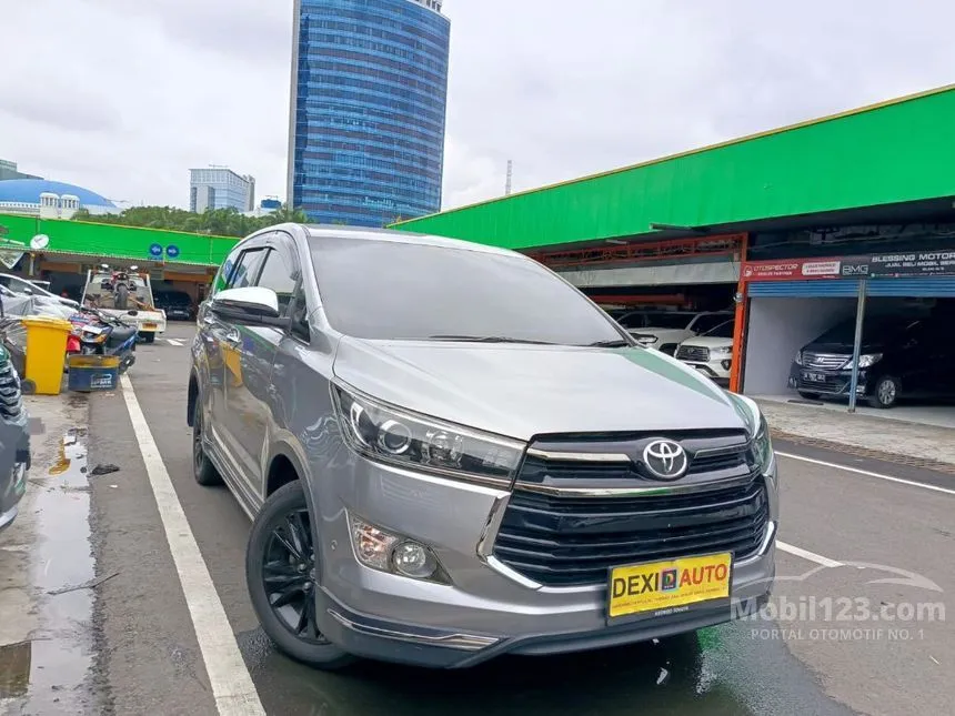 Jual Mobil Toyota Kijang Innova 2020 Venturer 2.0 di DKI Jakarta Automatic MPV Silver Rp 274.000.000