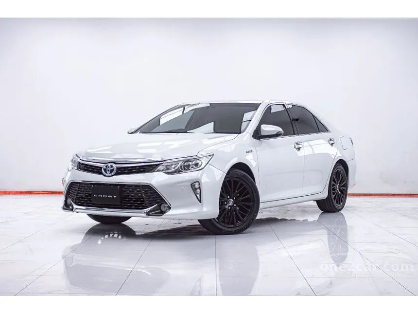 2016 Toyota CAMRY Hybrid Sedan