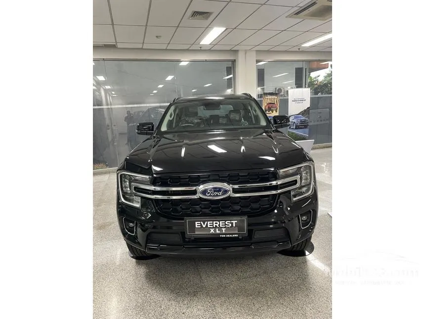 Jual Mobil Ford Everest 2024 XLT 2.0 di DKI Jakarta Automatic SUV Hitam Rp 825.000.000