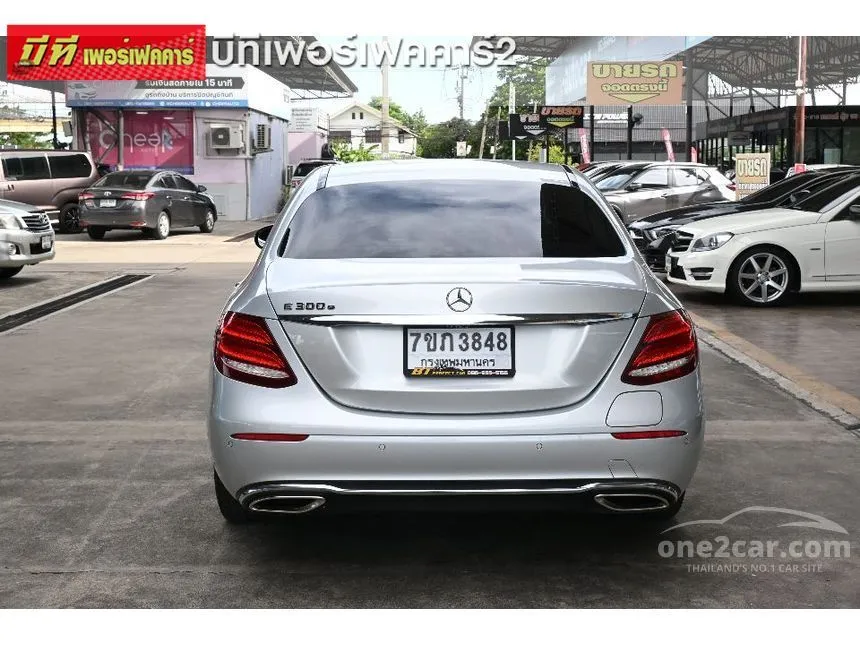 2020 Mercedes-Benz E300 e Exclusive Sedan