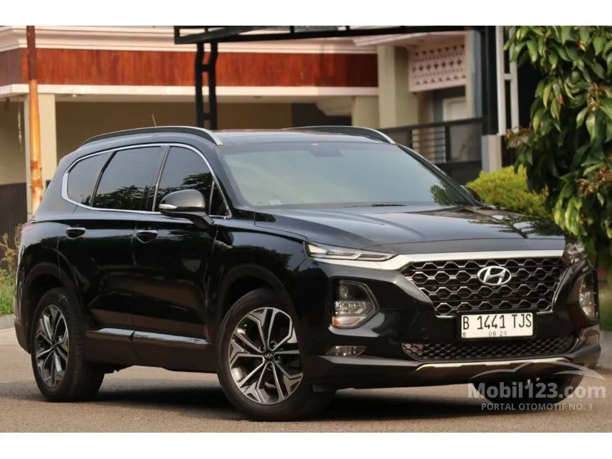 Jual Mobil Hyundai Santa Fe 2019 CRDi GRAND 2.2 di DKI Jakarta Automatic SUV Hitam Rp 349.000.000