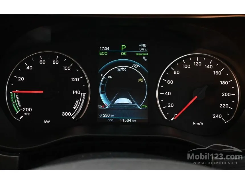 2025 BYD M6 Superior Captain 6 Seater MPV